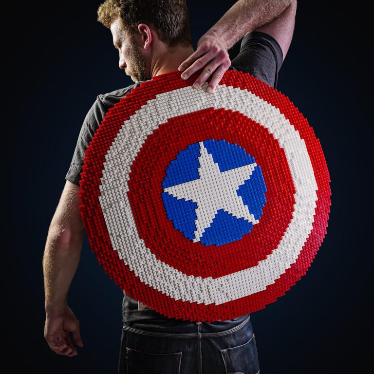 Un escudo de Capitán América LEGO de tamaño real que puedes hacer tu mismo